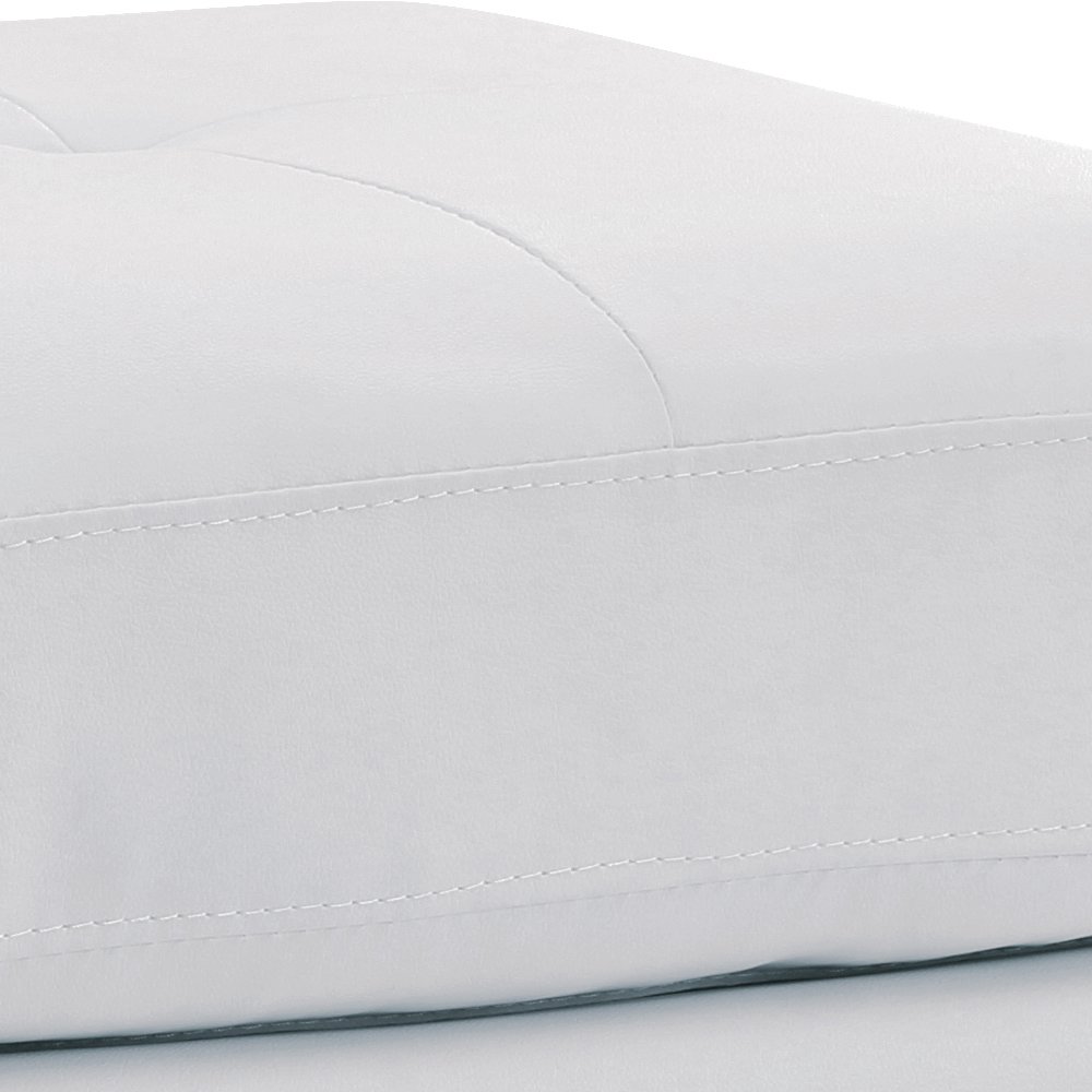 Glory Furniture Newbury Ottoman in White Color. Picture 4