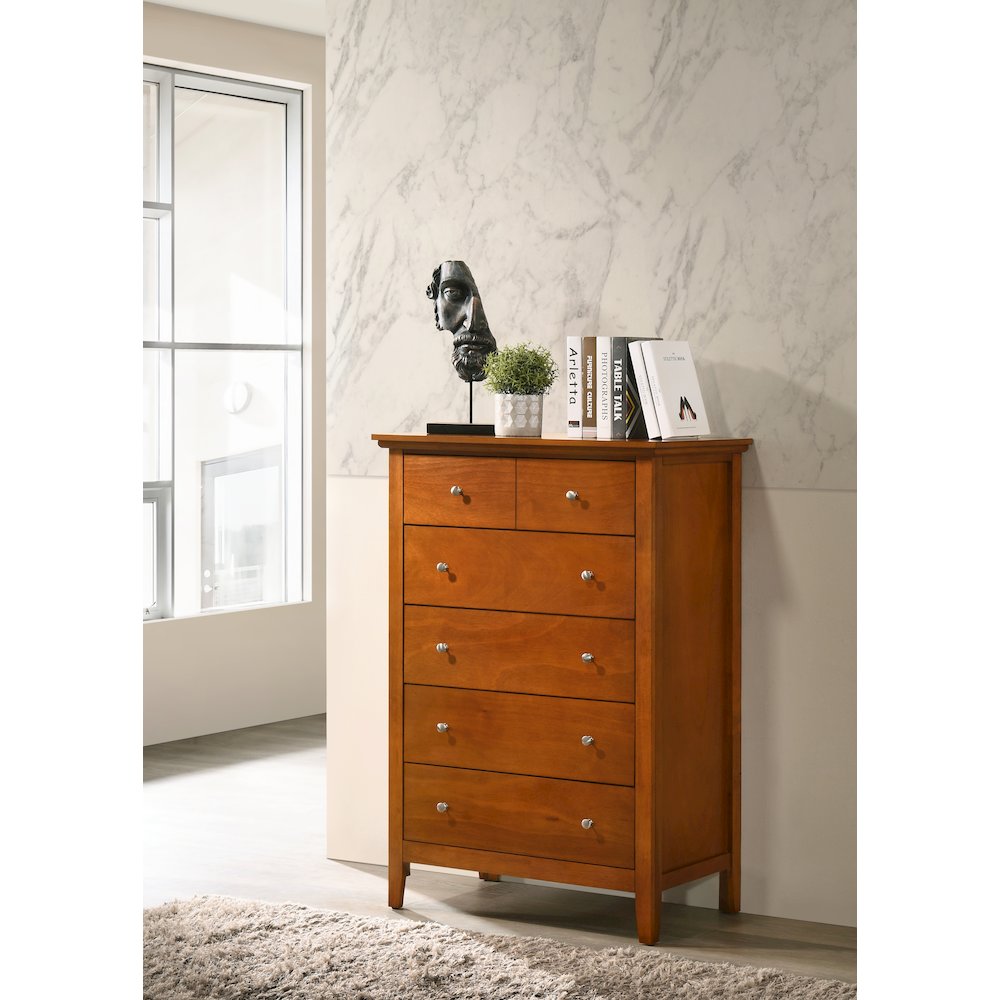 Glory Furniture Hammond Chest in Oak Color. Picture 6