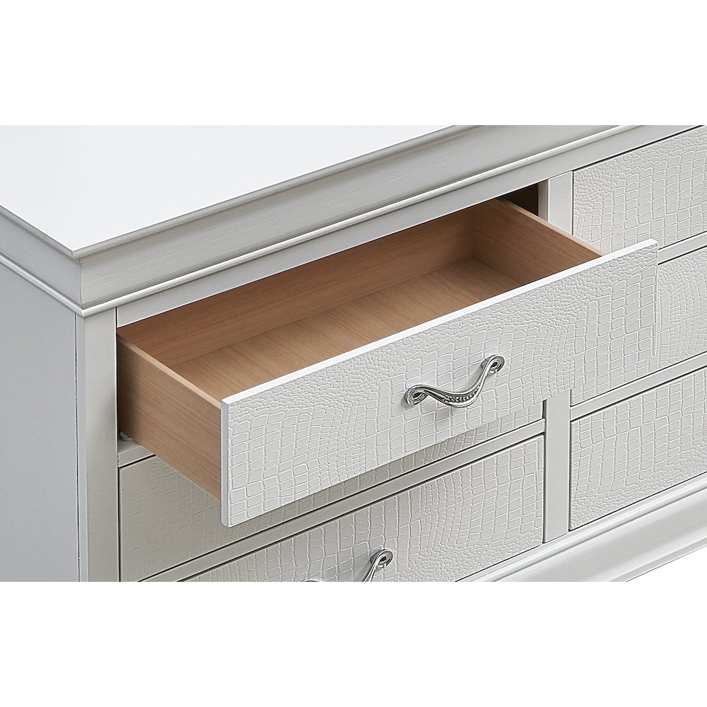 Glory Furniture Lorana Dresser in White Color. Picture 2