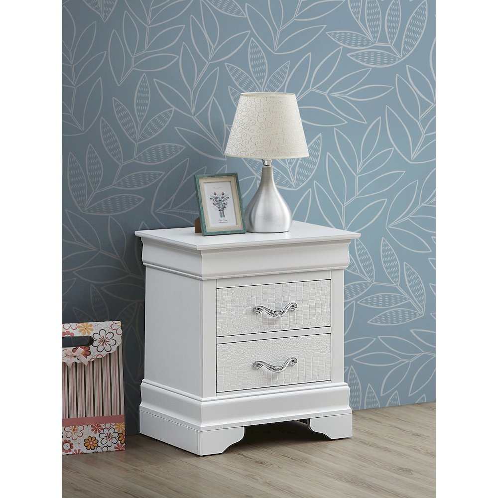 Glory Furniture Lorana Nightstand in White Color. Picture 1