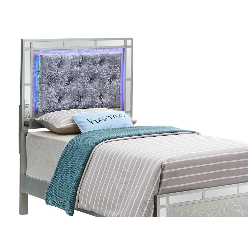 Glory Furniture Madison Twin Bed in Champagne Color. Picture 3