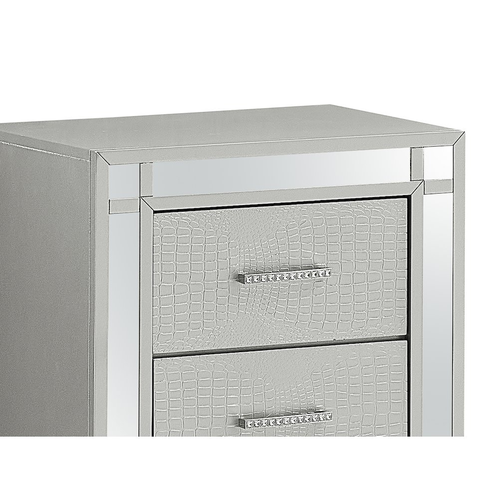Glory Furniture Madison Nightstand in Champagne Color. Picture 6