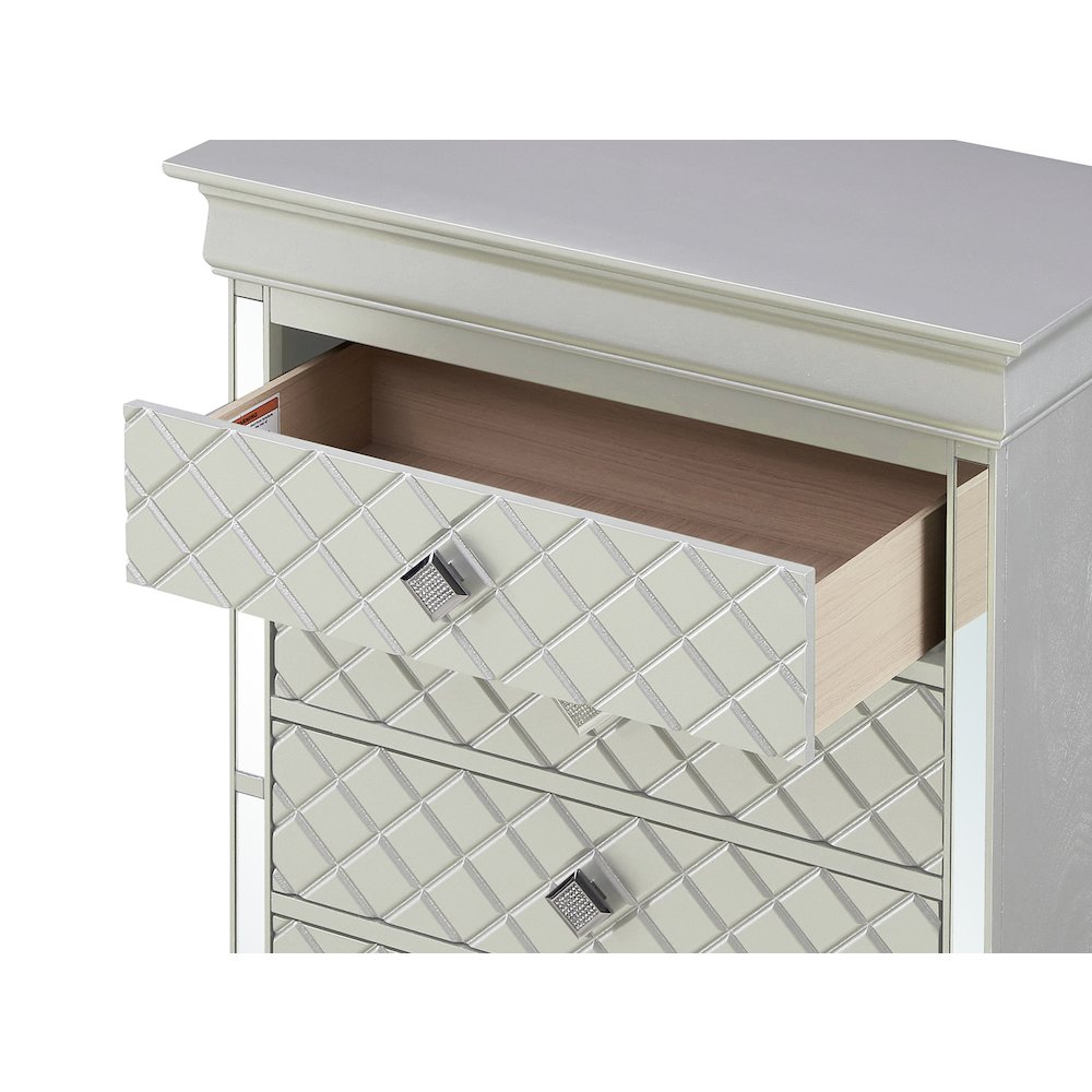 Glory Furniture Verona Chest in Champagne Color. Picture 2