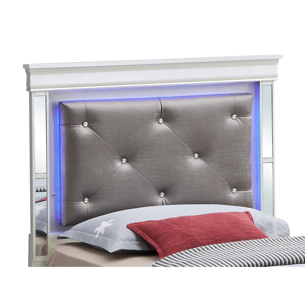 Glory Furniture Verona Twin Bed in Champagne Color. Picture 3