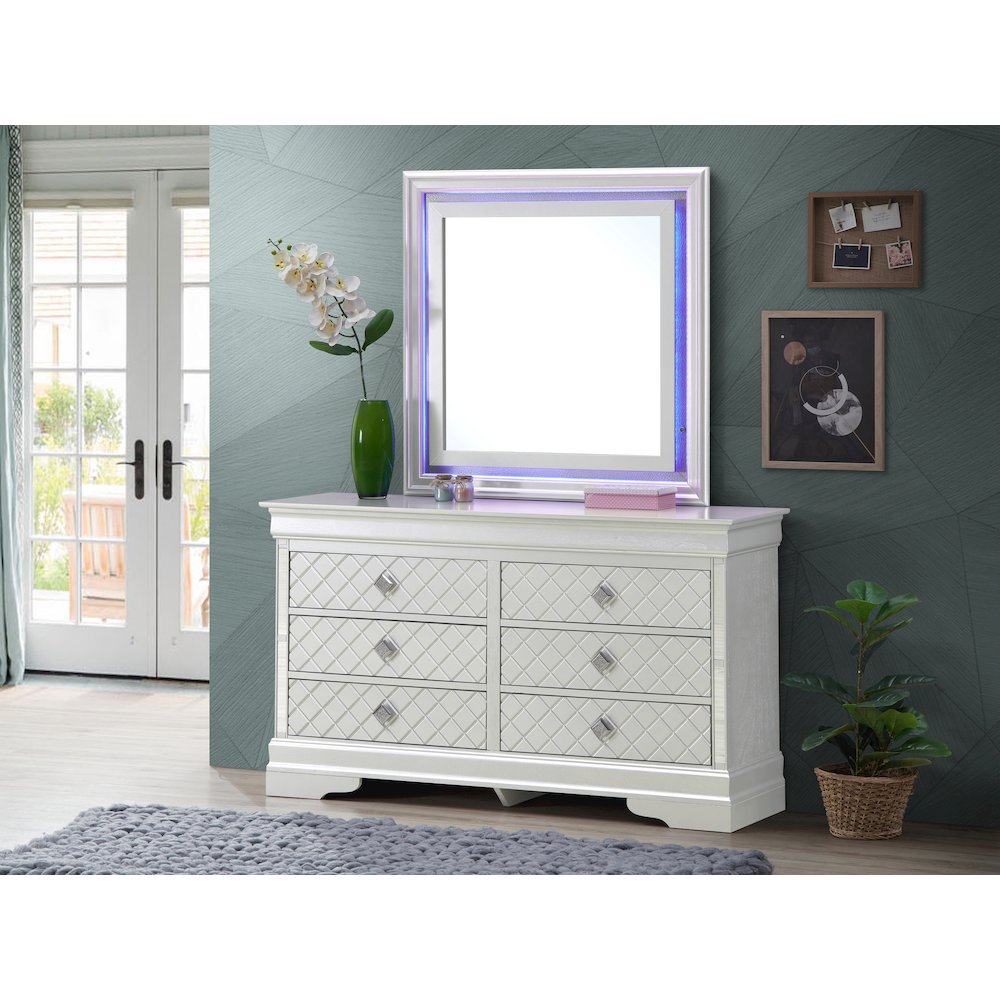 Glory Furniture Verona Dresser in Champagne Color. Picture 8