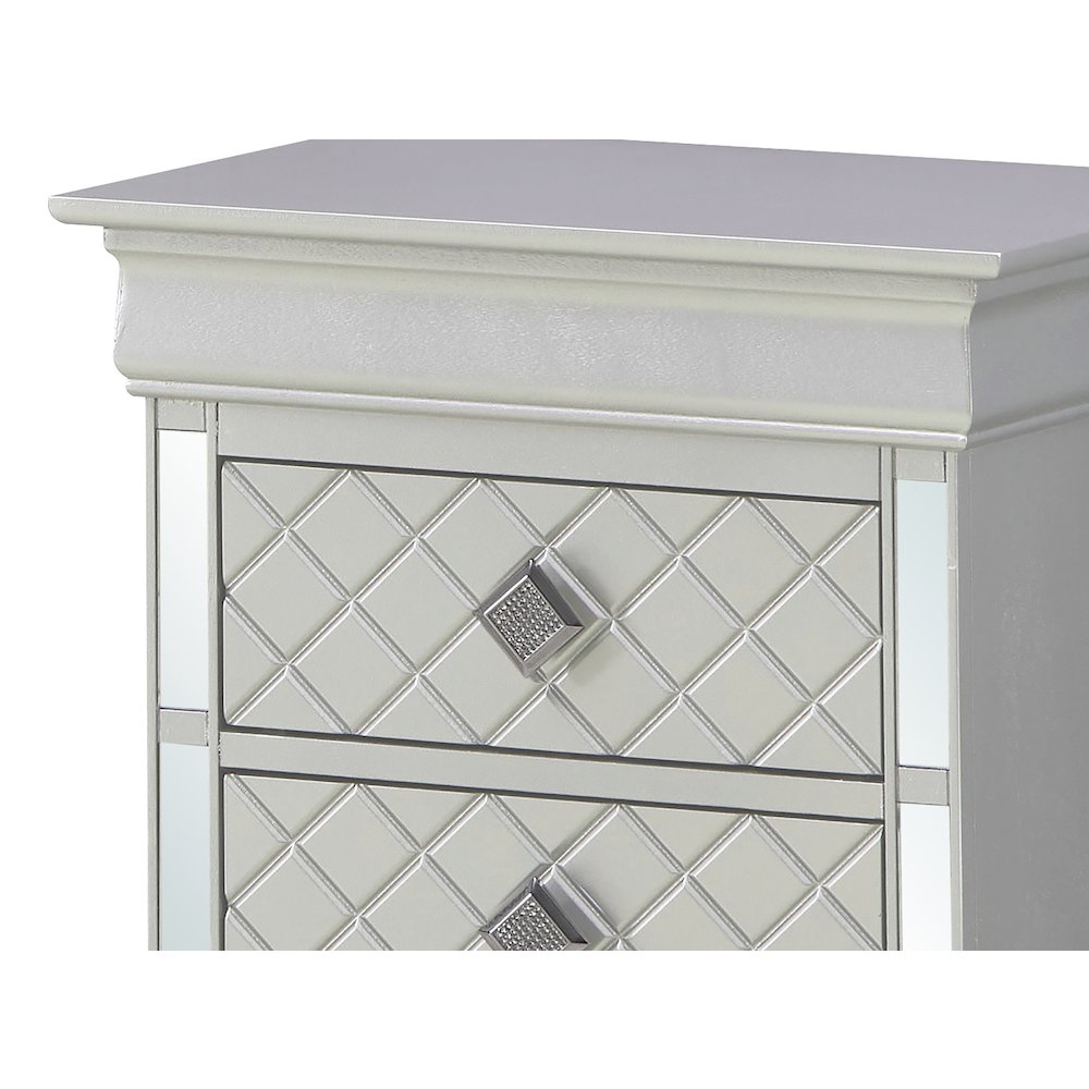Glory Furniture Verona Nightstand in Champagne Color. Picture 6