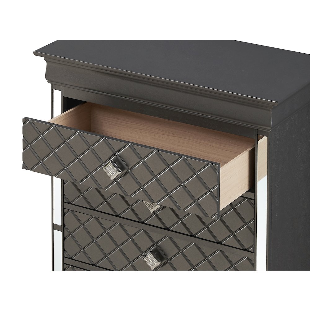 Glory Furniture Verona Chest in Metalic Black Color. Picture 3
