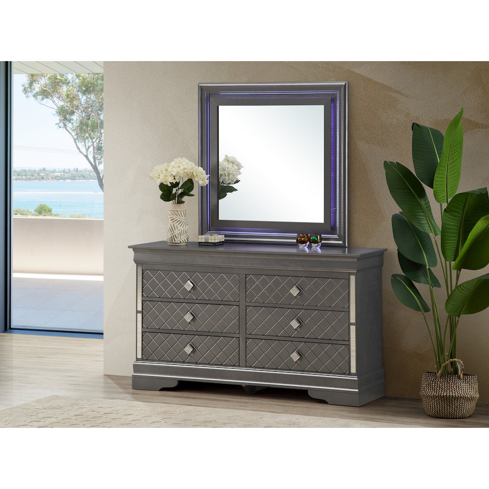 Glory Furniture Verona Dresser in Metalic Black Color. Picture 6