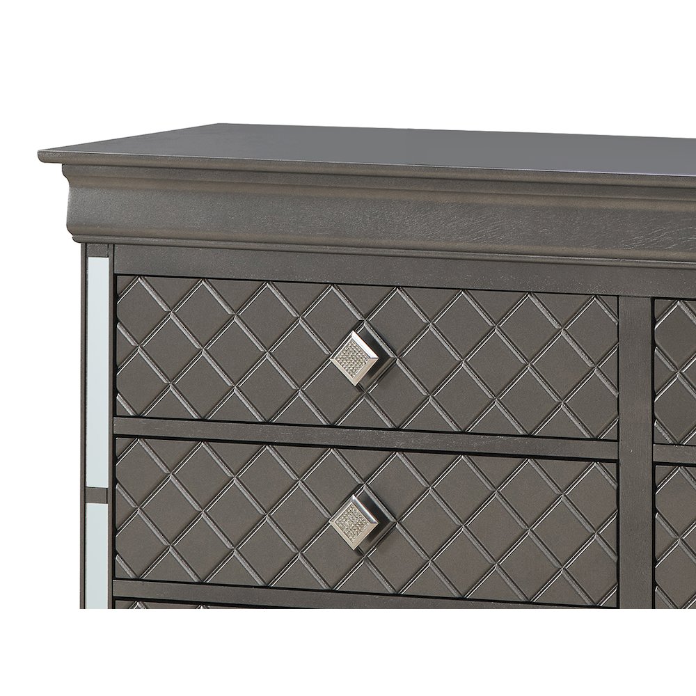 Glory Furniture Verona Dresser in Metalic Black Color. Picture 5