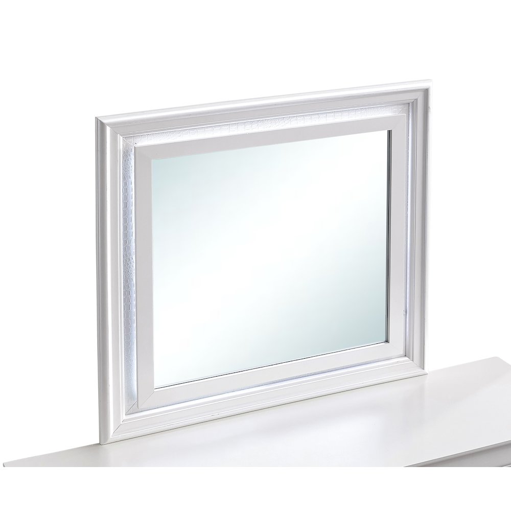 Verona Mirror, Pearl White. Picture 3