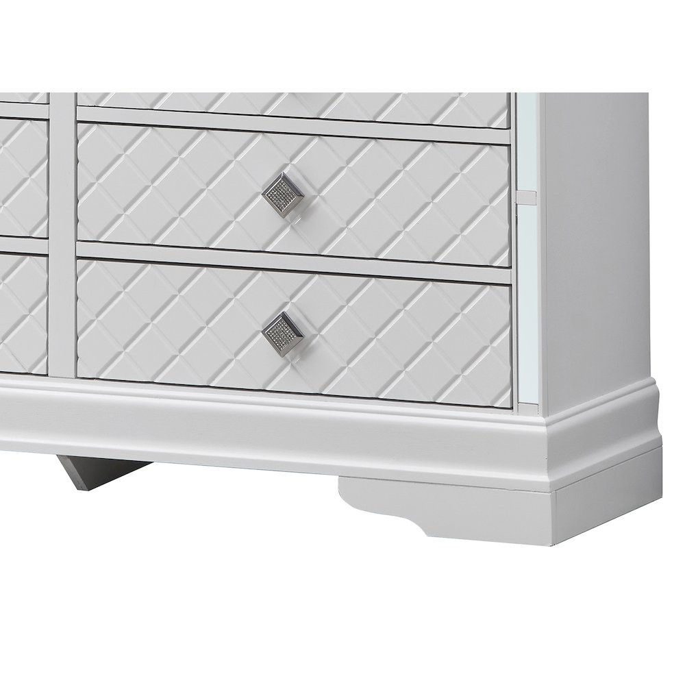 Glory Furniture Verona Dresser in White Color. Picture 7