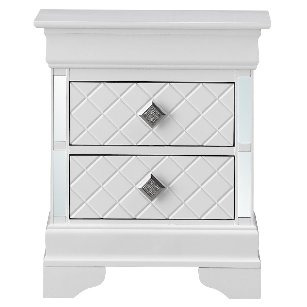 Glory Furniture Verona Nightstand in White Color. Picture 3
