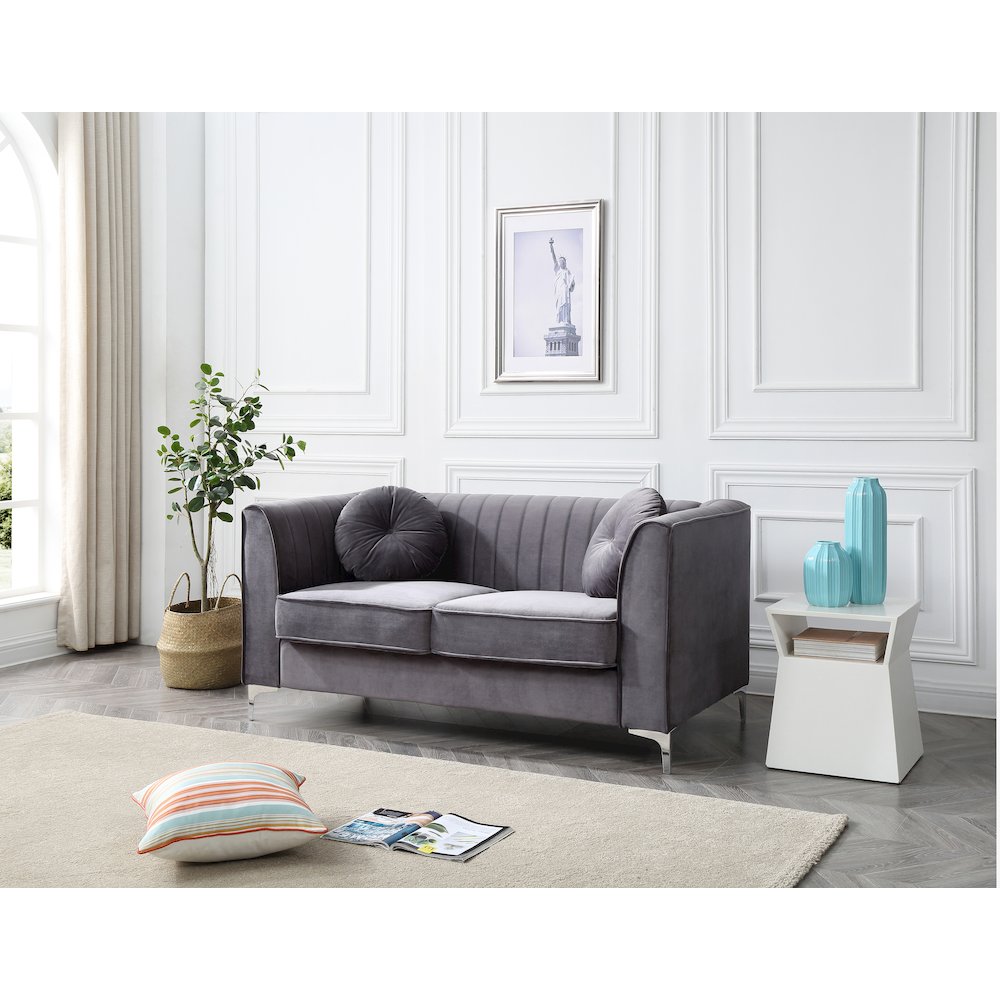 Glory Furniture Delray Loveseat in Gray Color. Picture 5