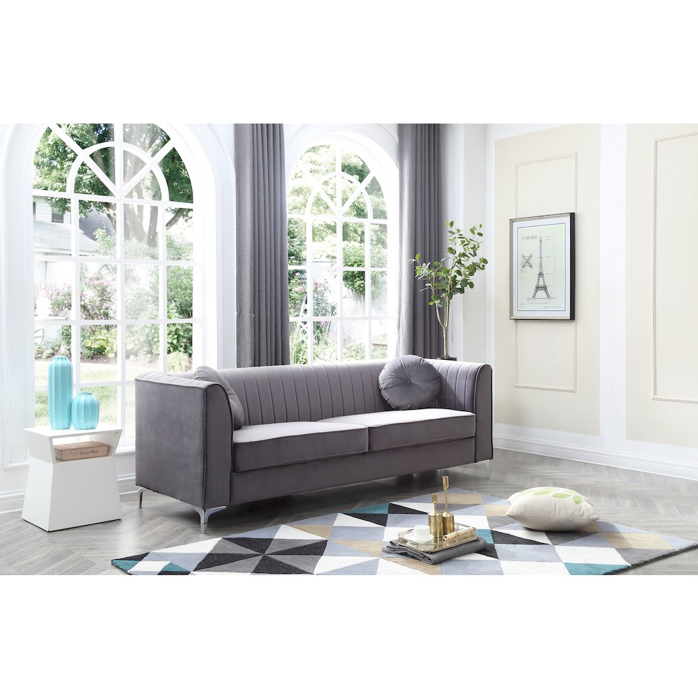 Glory Furniture Delray Sofa in Gray Color. Picture 6