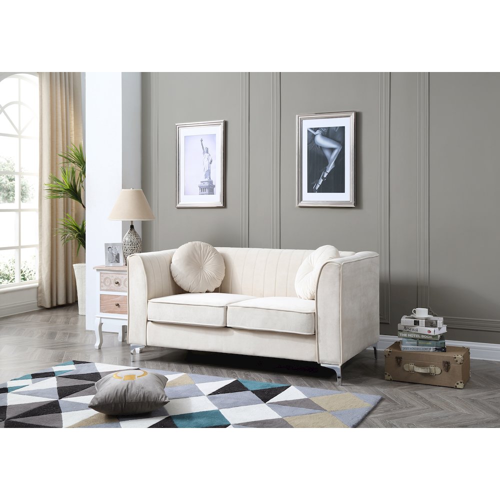 Glory Furniture Delray Loveseat in Ivory Color. Picture 5