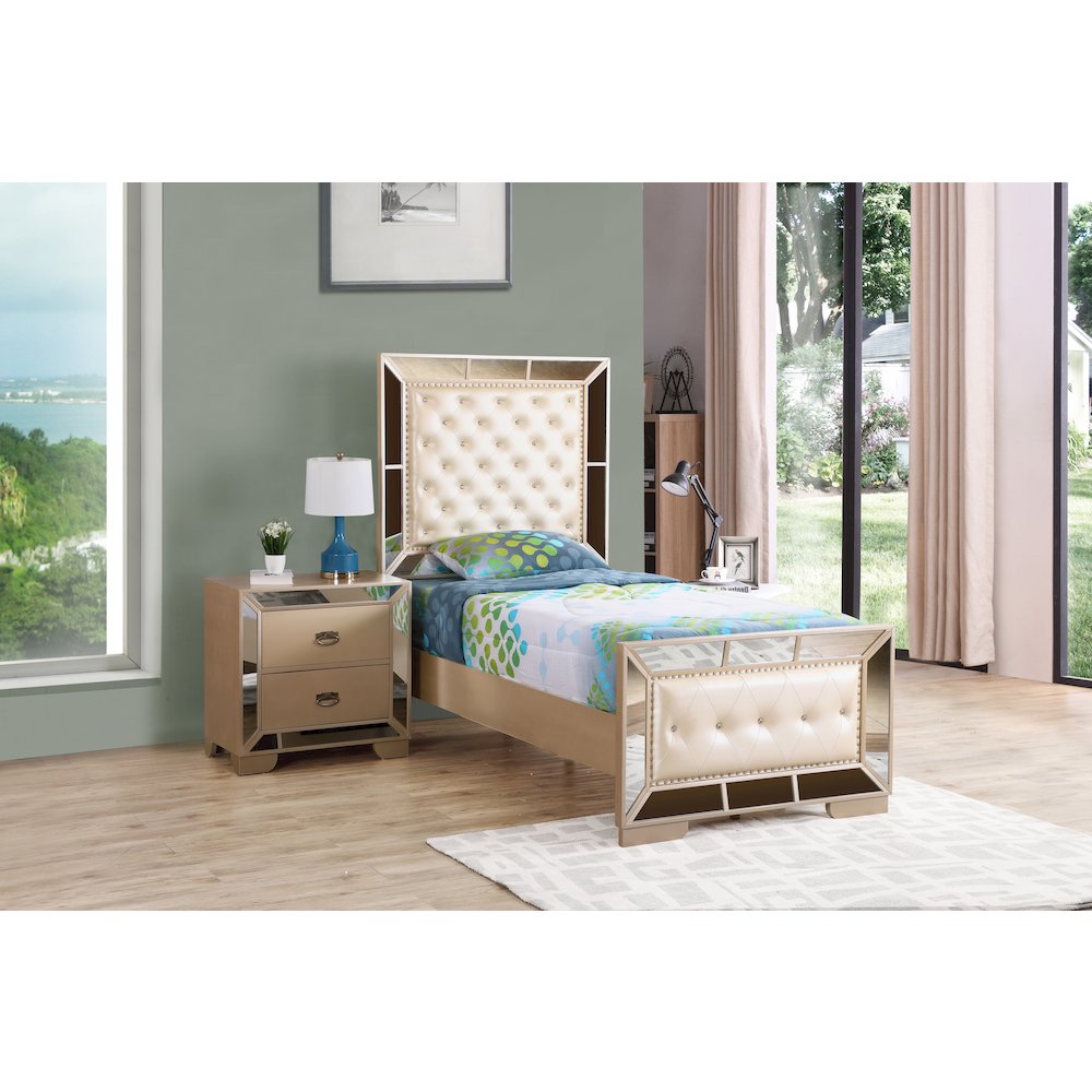 Glory Furniture Hollywood Hills Twin Bed in Pearl Color. Picture 4