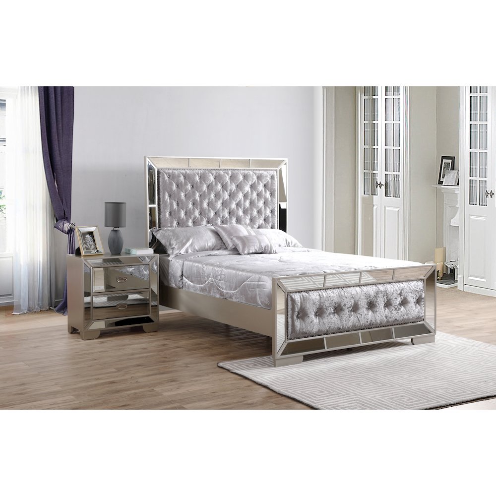 Glory Furniture Hollywood Hills Queen Bed in Champagne Color. Picture 2