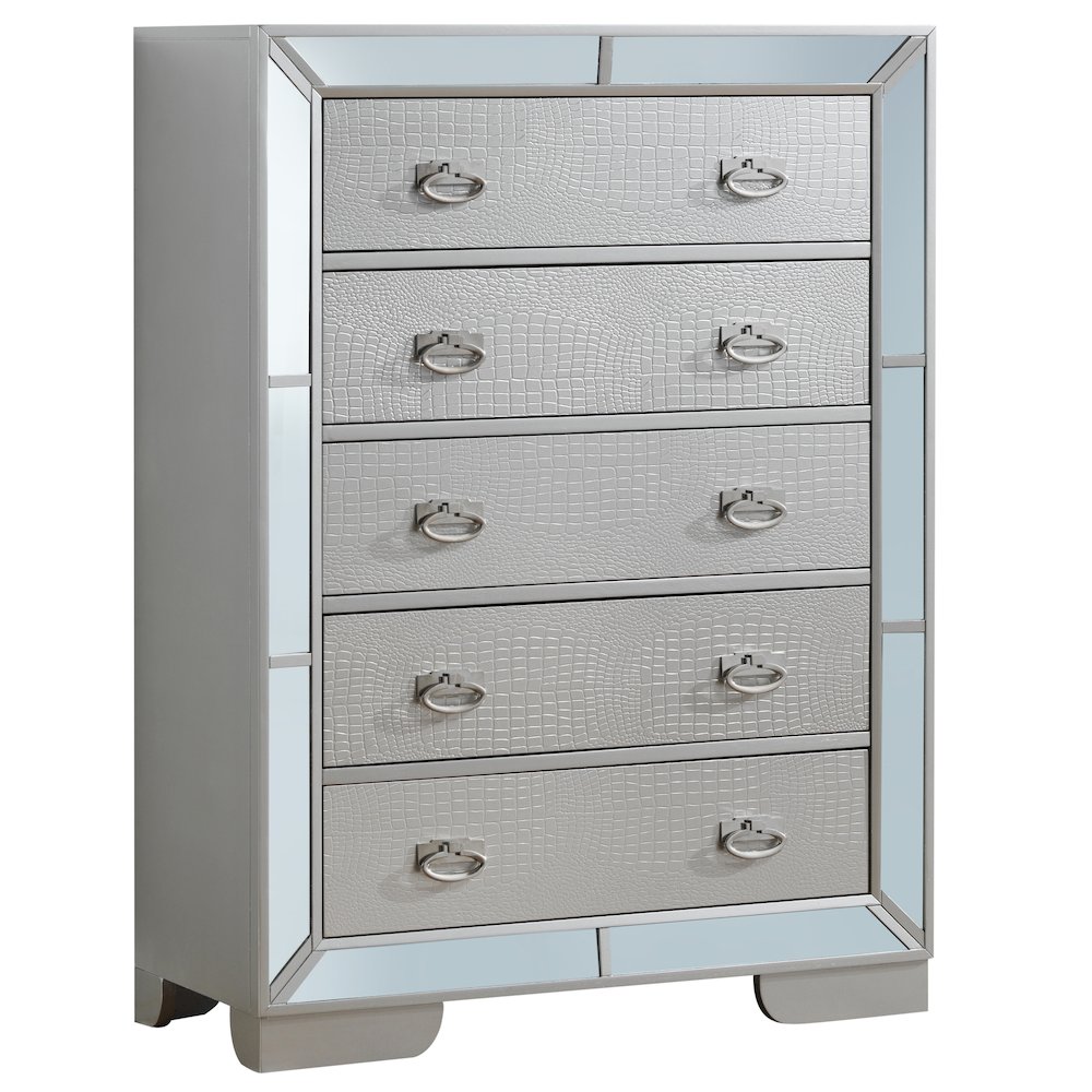 Glory Furniture Hollywood Hills Chest in Champagne Color. Picture 1