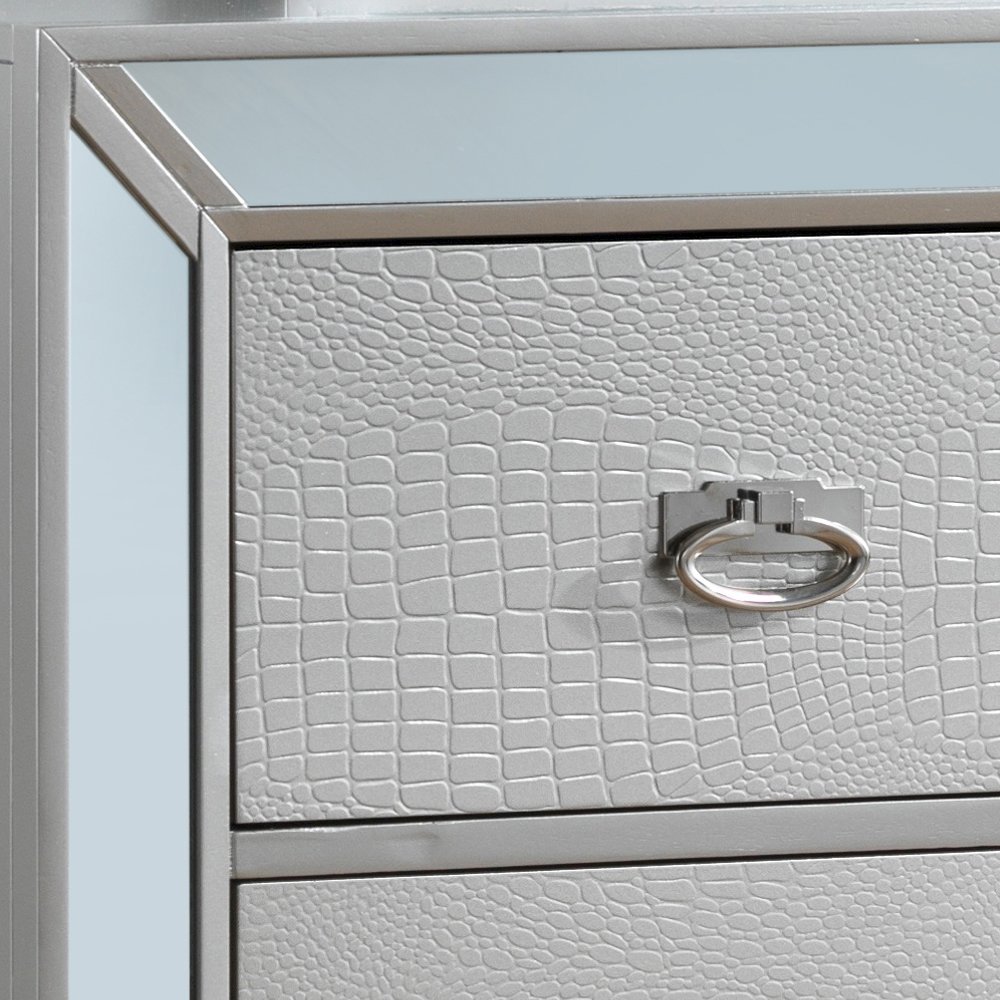 Glory Furniture Hollywood Hills Dresser in Champagne Color. Picture 2