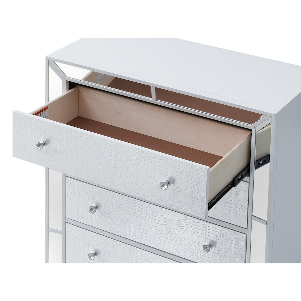 Glory Furniture Hollywood_Hills Chest in White Color. Picture 5