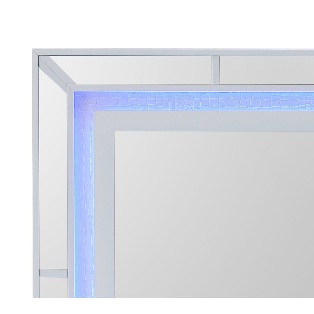 Glory Furniture Hollywood_Hills Mirror in White Color. Picture 3