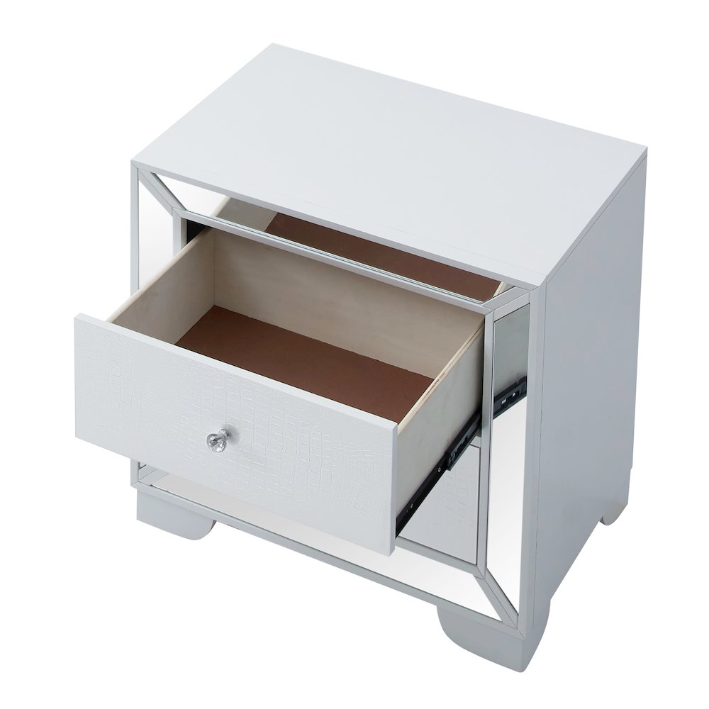 Glory Furniture Hollywood_Hills Nightstand in White Color. Picture 3