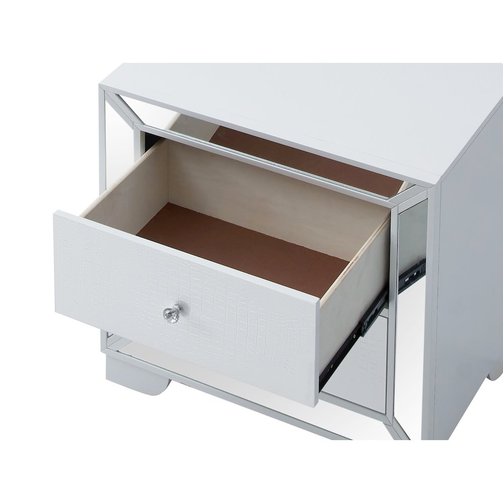 Glory Furniture Hollywood_Hills Nightstand in White Color. Picture 5