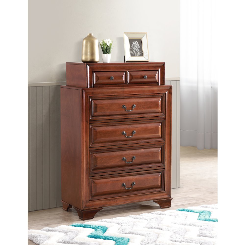 Glory Furniture LaVita Chest in Oak Color. Picture 7