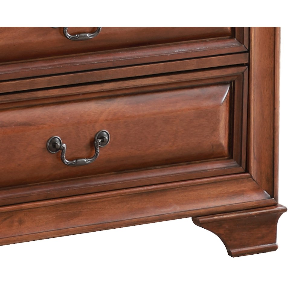 Glory Furniture LaVita Chest in Oak Color. Picture 6