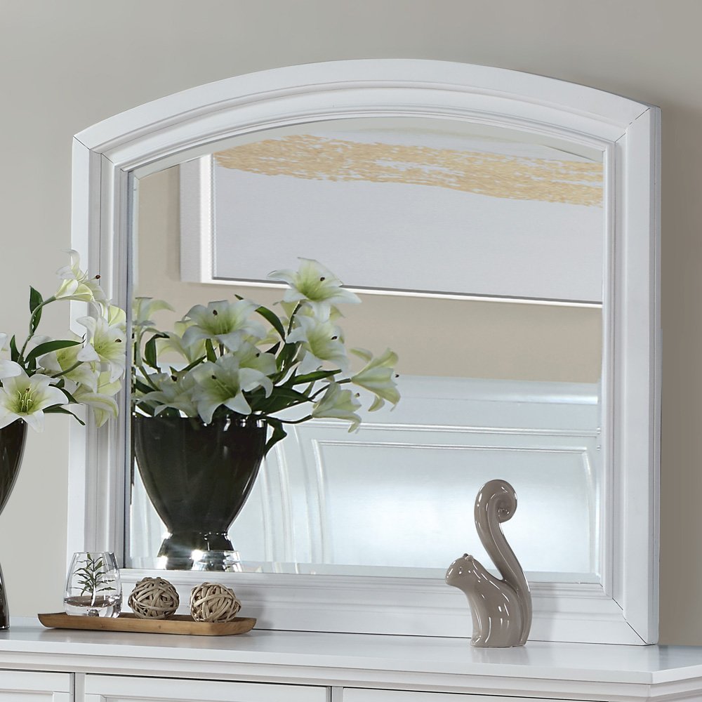 Glory Furniture Meade Mirror in White Color. Picture 6