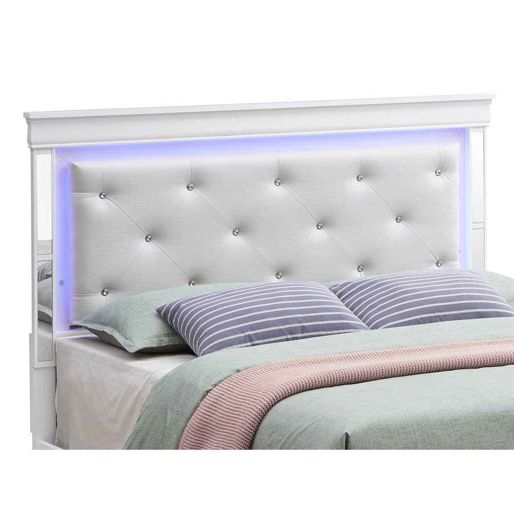 Glory Furniture Verona King Bed in White Color. Picture 10