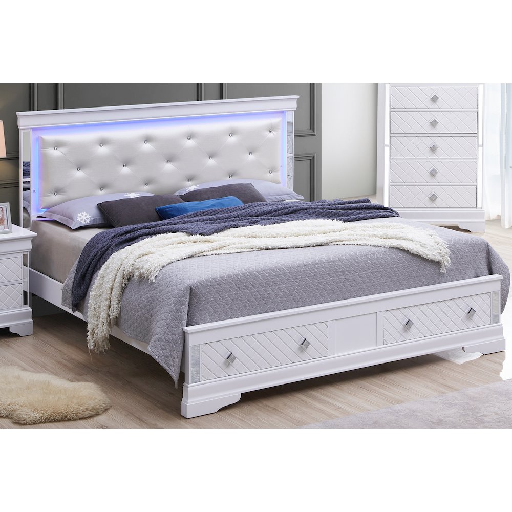 Glory Furniture Verona Full Storage Bed in White Color. Picture 4