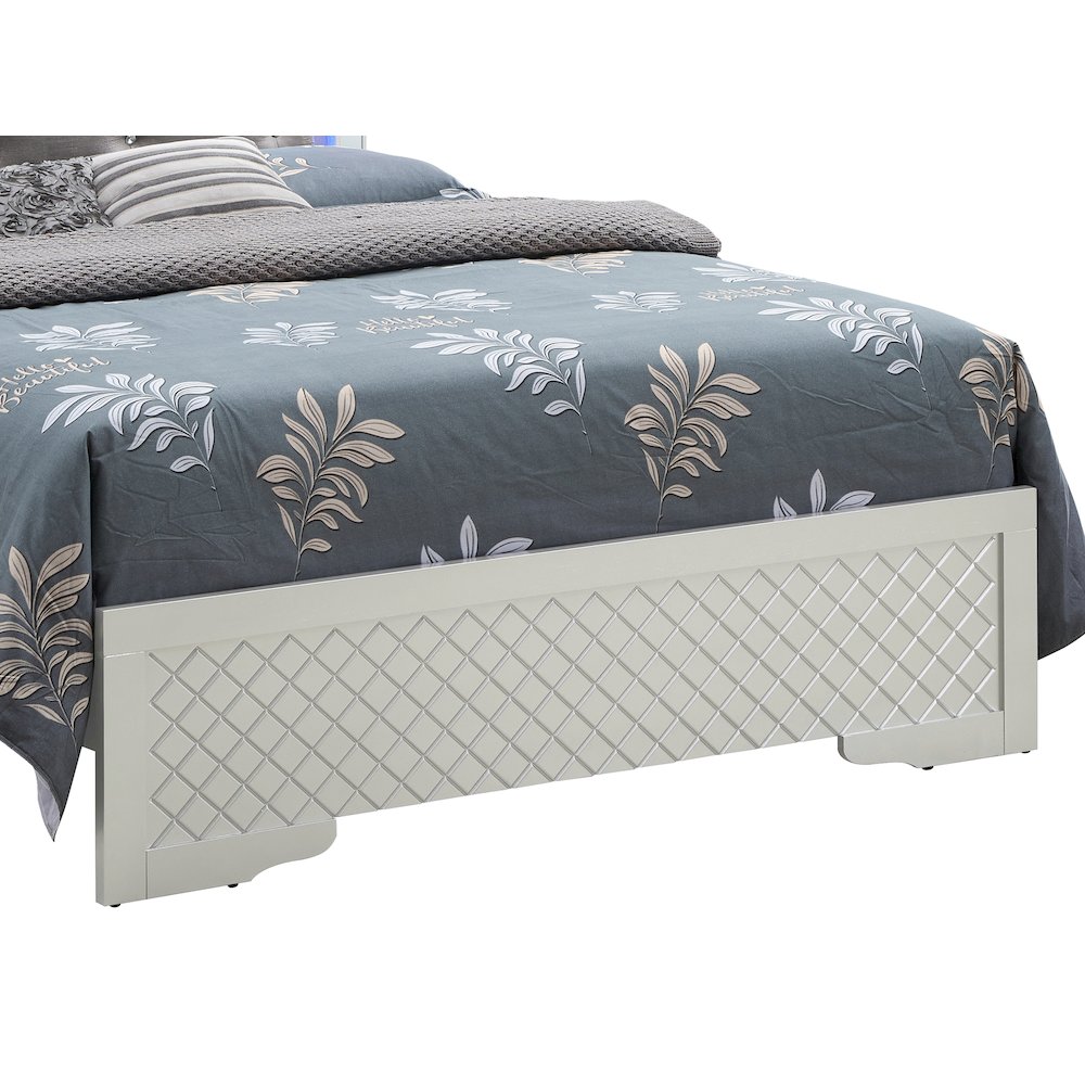 Glory Furniture Verona King Bed in Champagne Color. Picture 11