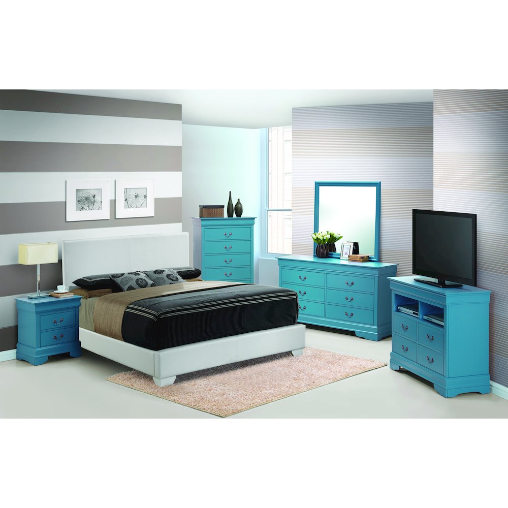 Glory Furniture Aaron King Bed in White Color. Picture 1