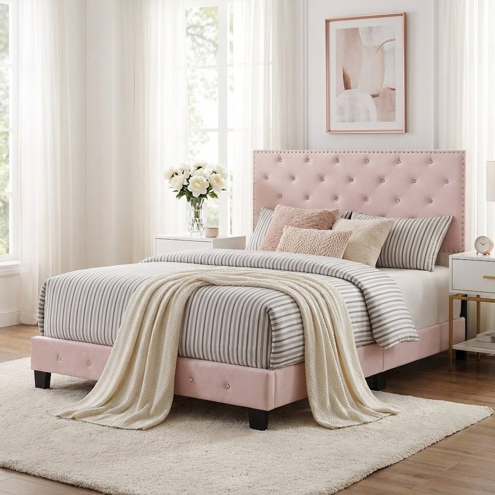 Glory Furniture Suffolk Queen Bed in Pink Color. Picture 9