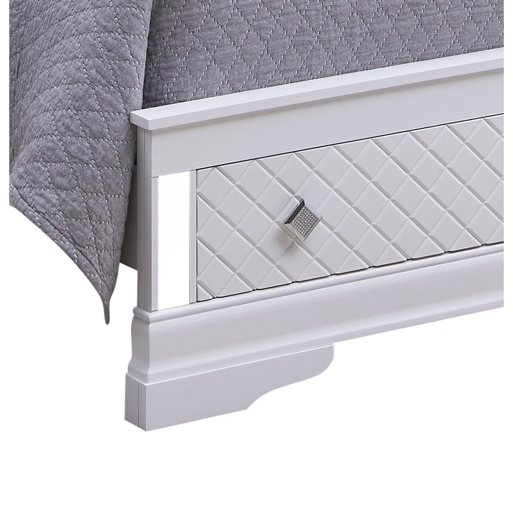 Glory Furniture Verona Full Storage Bed in White Color. Picture 12