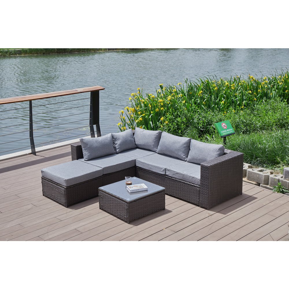 Nazimi 86'' Outdoor Patio Sectional. Picture 5