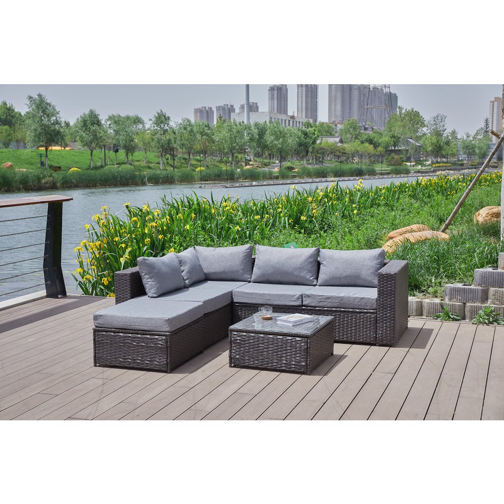 Nazimi 86'' Outdoor Patio Sectional. Picture 3