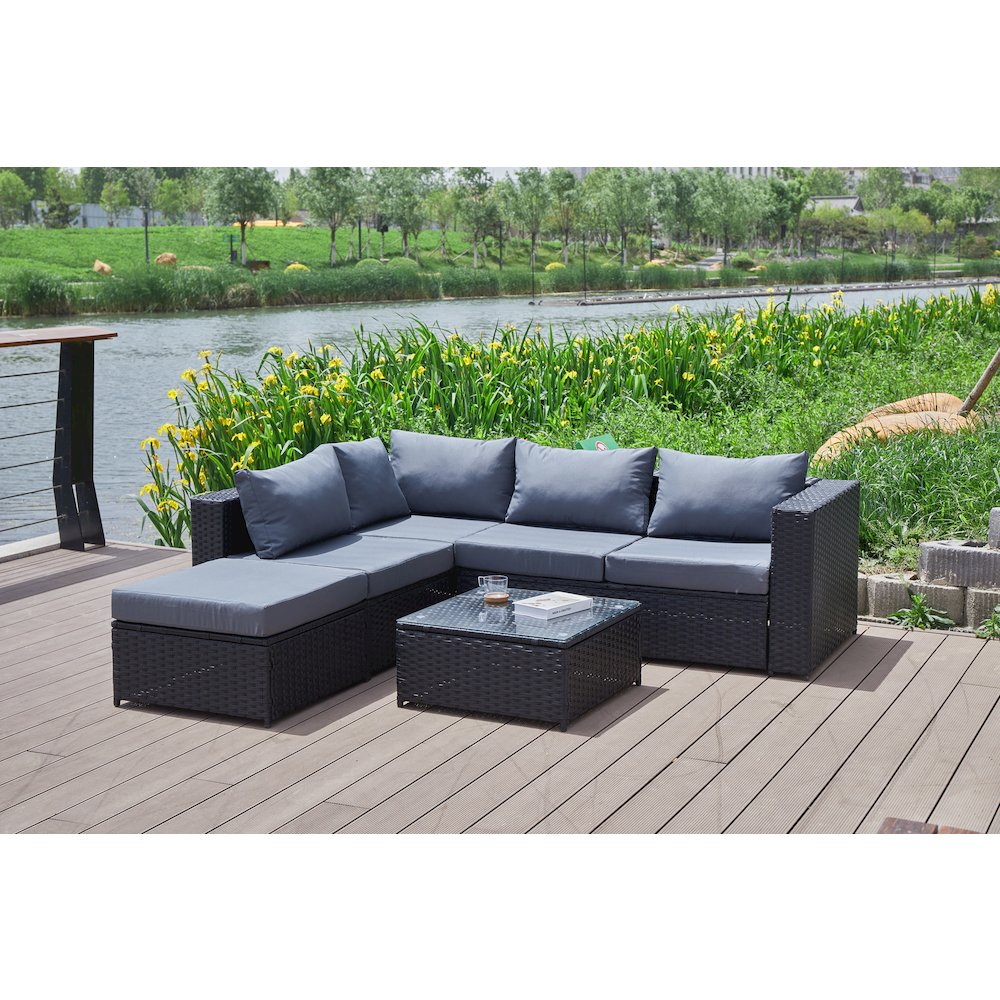 Nazimi 86'' Outdoor Patio Sectional. Picture 4