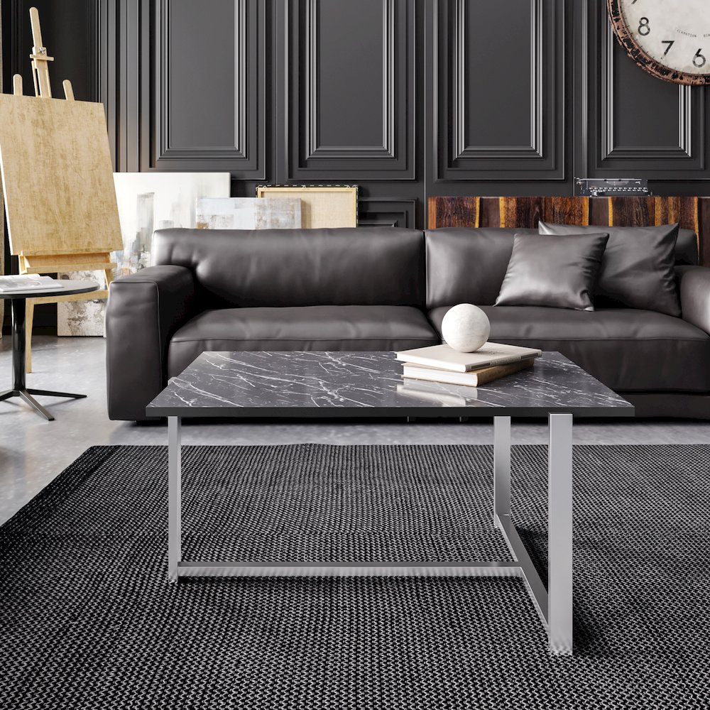 Merideths Coffee Table - Bendire&Chrome. Picture 3