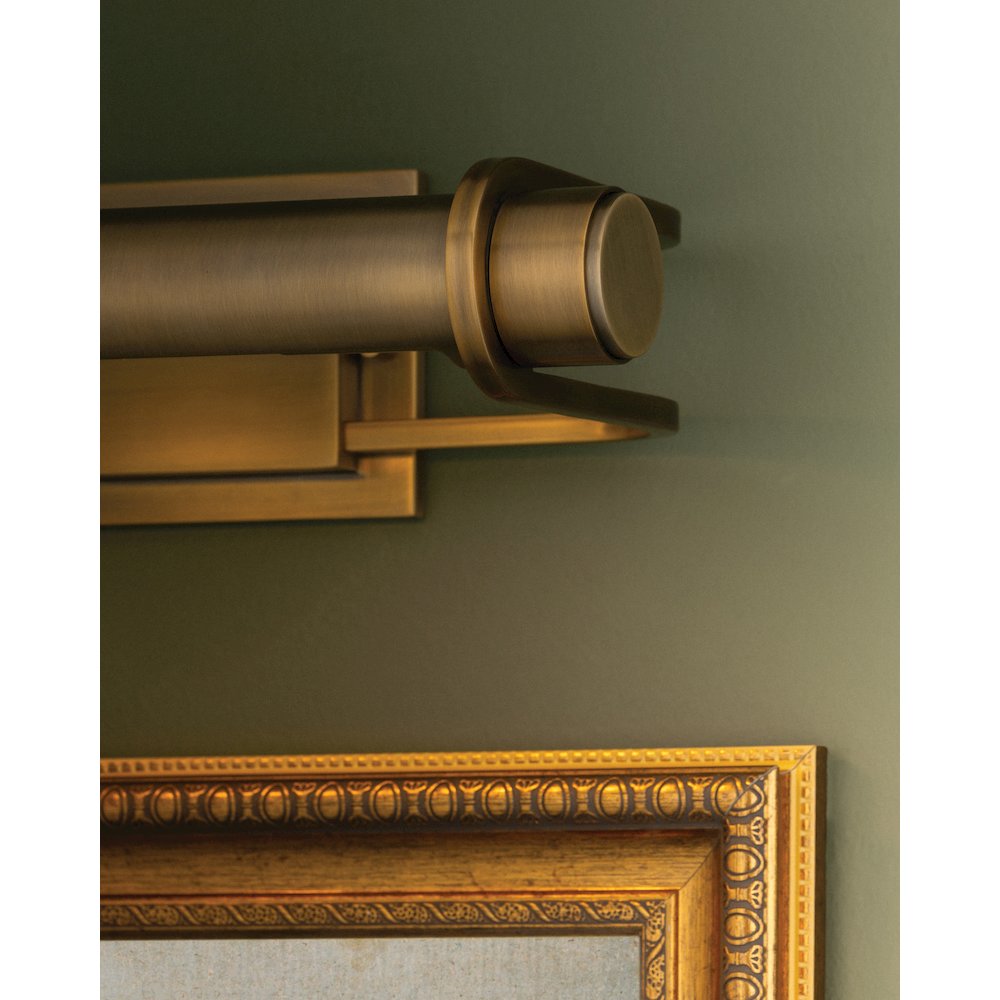 Caspian Picture Light, Patina Brass. Picture 2