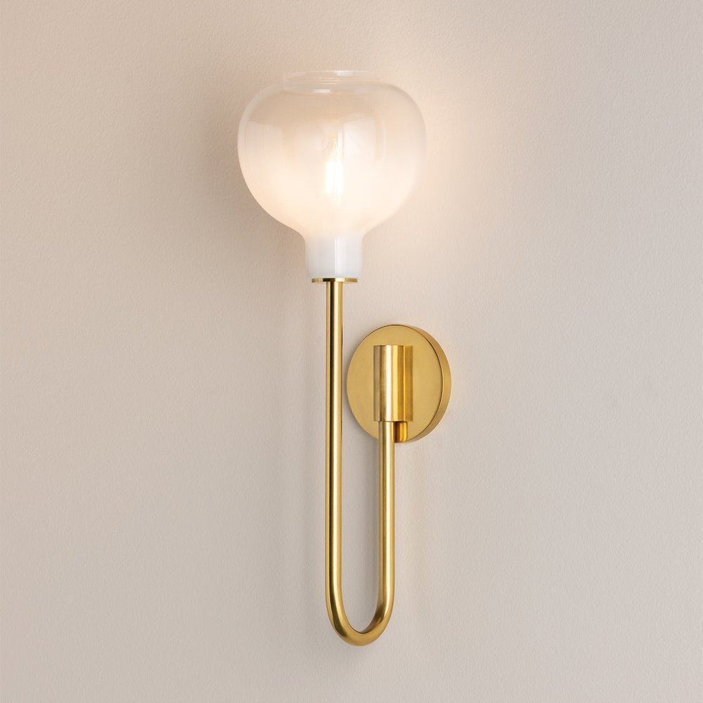 Estelle Wall Sconce, Aged Brass. Picture 1