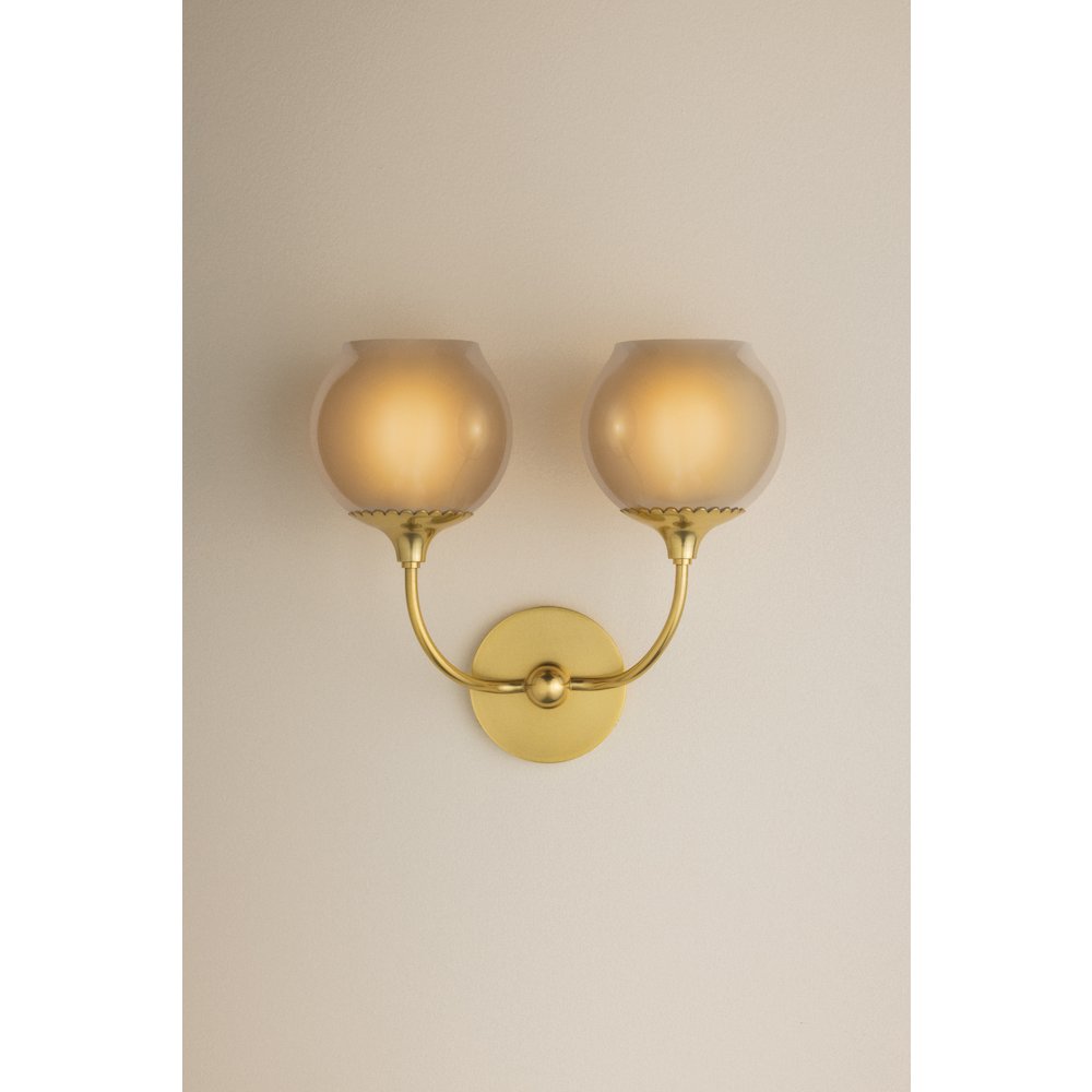 Daya Wall Sconce, Aged Brass. Picture 4