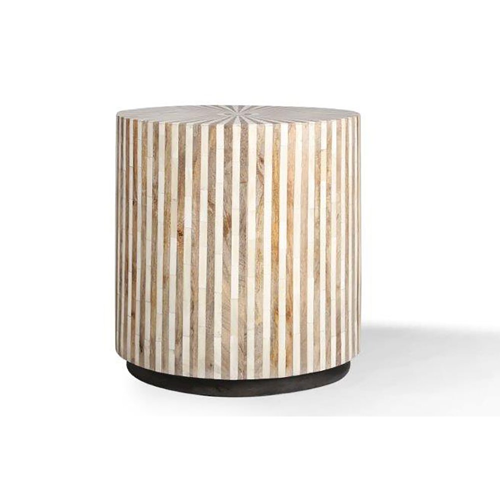 Downtown Cocktail Table with 2 End Tables. Picture 6