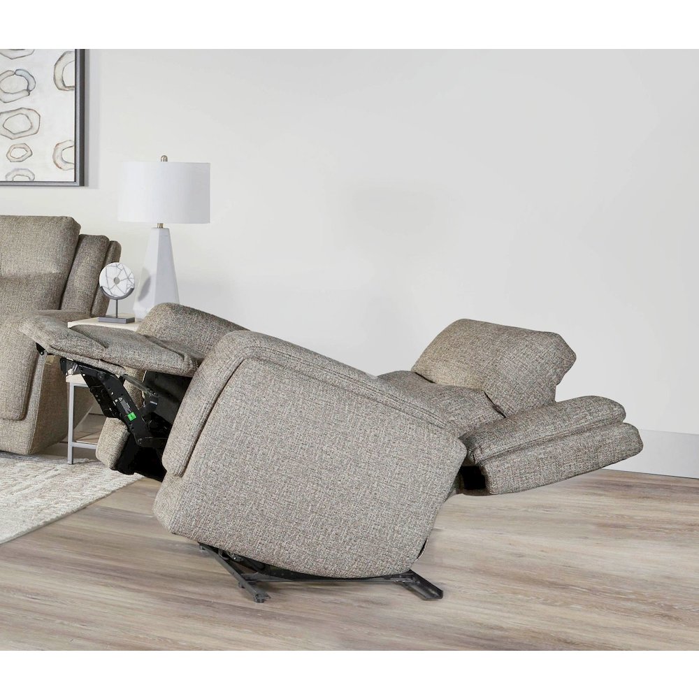 Penfield - Frappe Power Reclining Sofa and Two Recliners. Picture 13