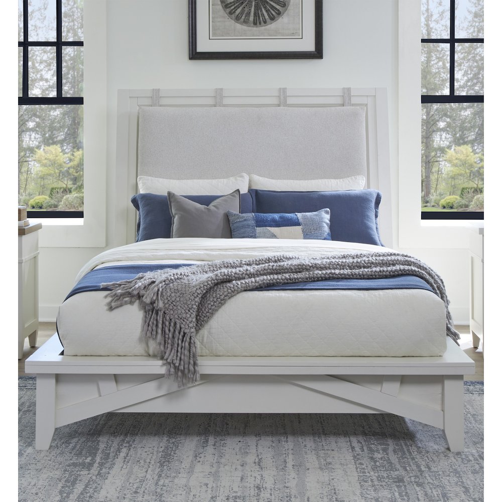 Modern Bedroom Queen Platform Bed. Picture 6