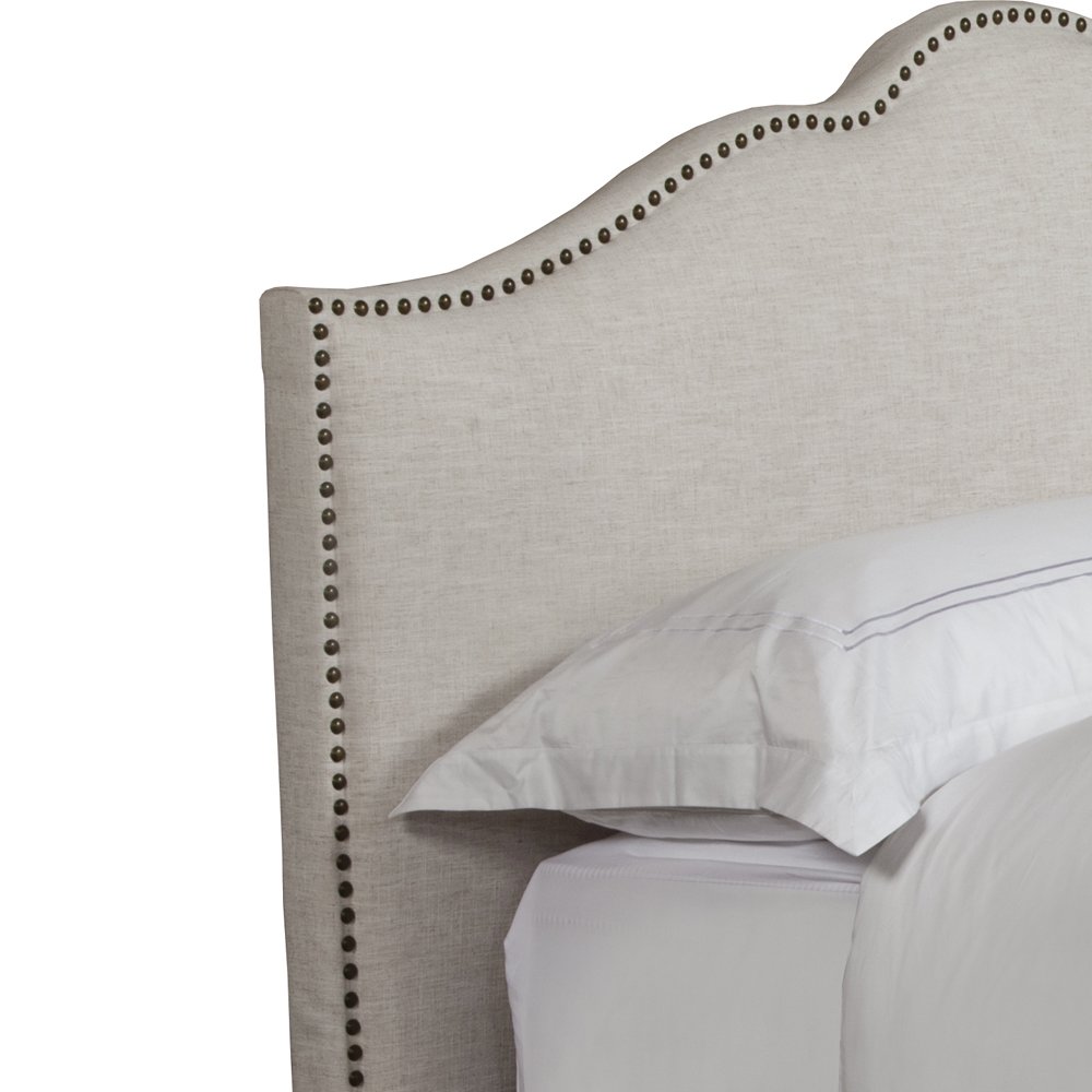 Jamie - Flour Queen Bed. Picture 5
