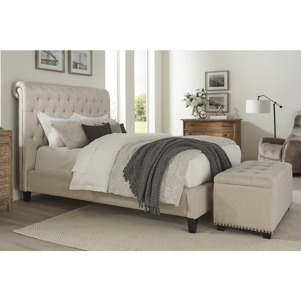 Cameron - Downy Queen Bed. Picture 4