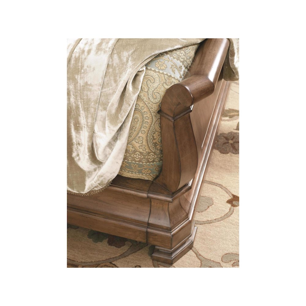Louie P'S Sleigh Bed Complete Cal King 6/0 In Cognac Color. Picture 2