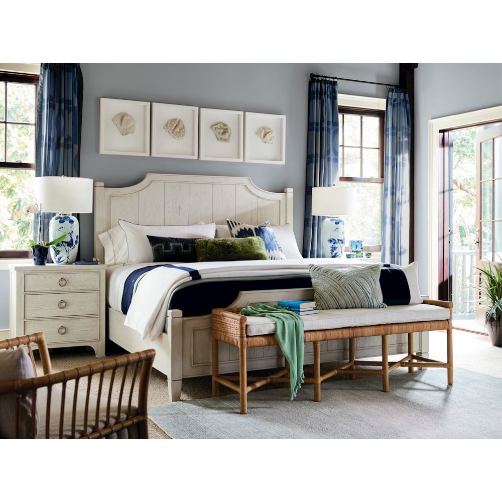 Surfside Bed Queen 50 In Sandbar Color. Picture 3
